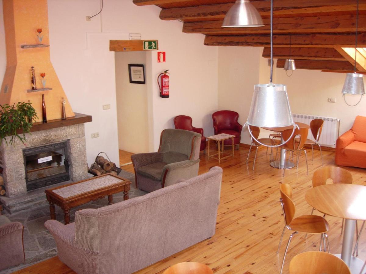 Hostal Pas De La Pera Aransa Bagian luar foto