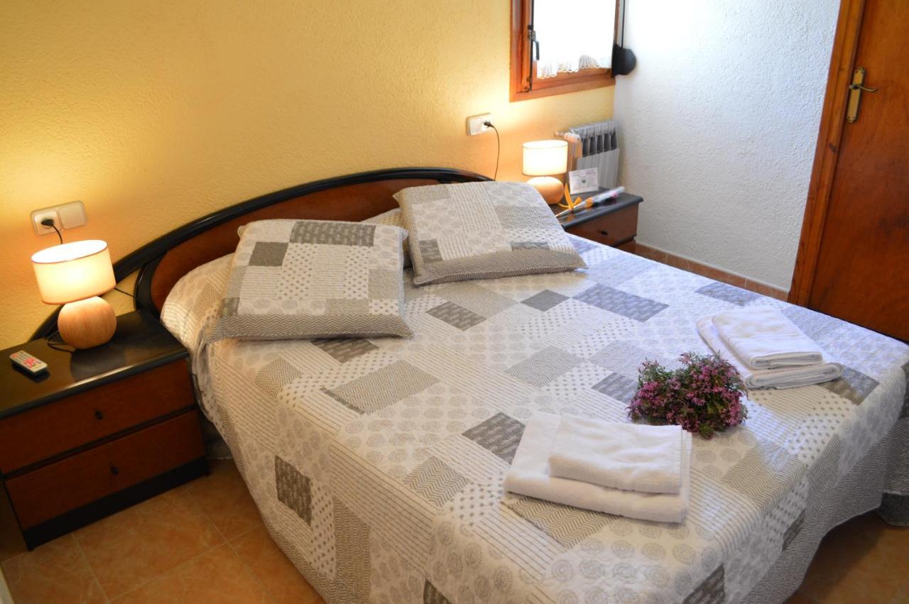Hostal Pas De La Pera Aransa Bagian luar foto