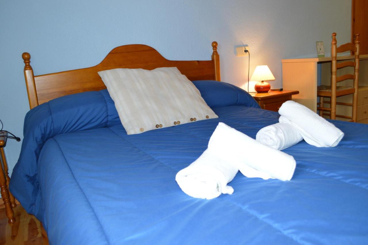 Hostal Pas De La Pera Aransa Bagian luar foto