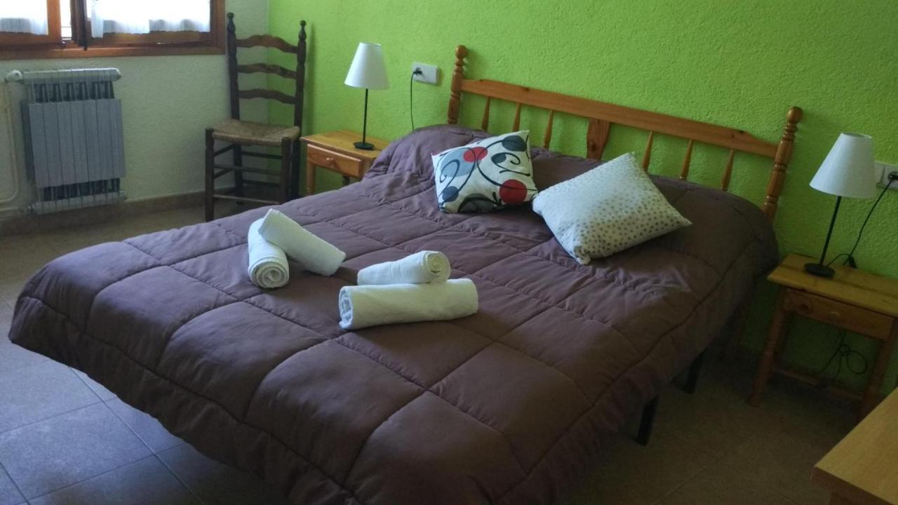 Hostal Pas De La Pera Aransa Bagian luar foto