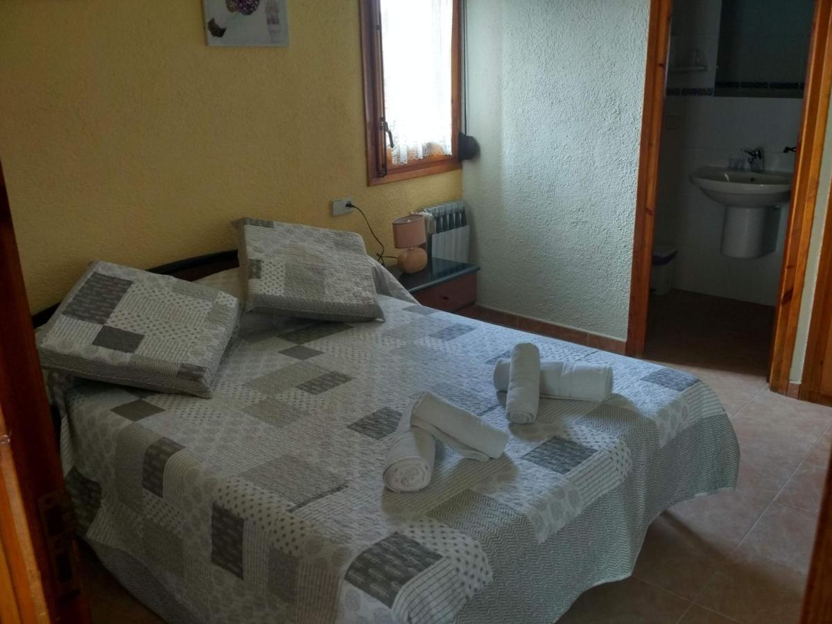Hostal Pas De La Pera Aransa Bagian luar foto
