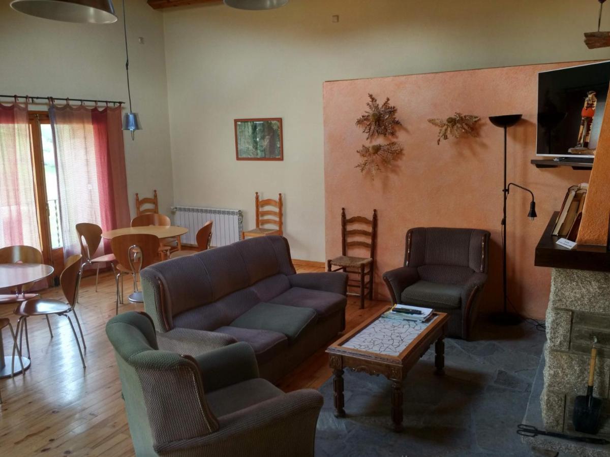 Hostal Pas De La Pera Aransa Bagian luar foto