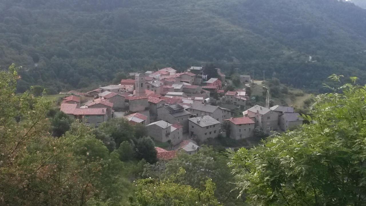 Hostal Pas De La Pera Aransa Bagian luar foto