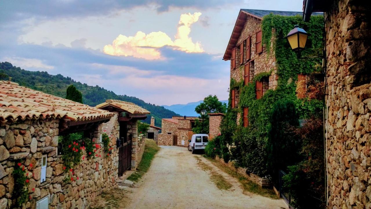 Hostal Pas De La Pera Aransa Bagian luar foto