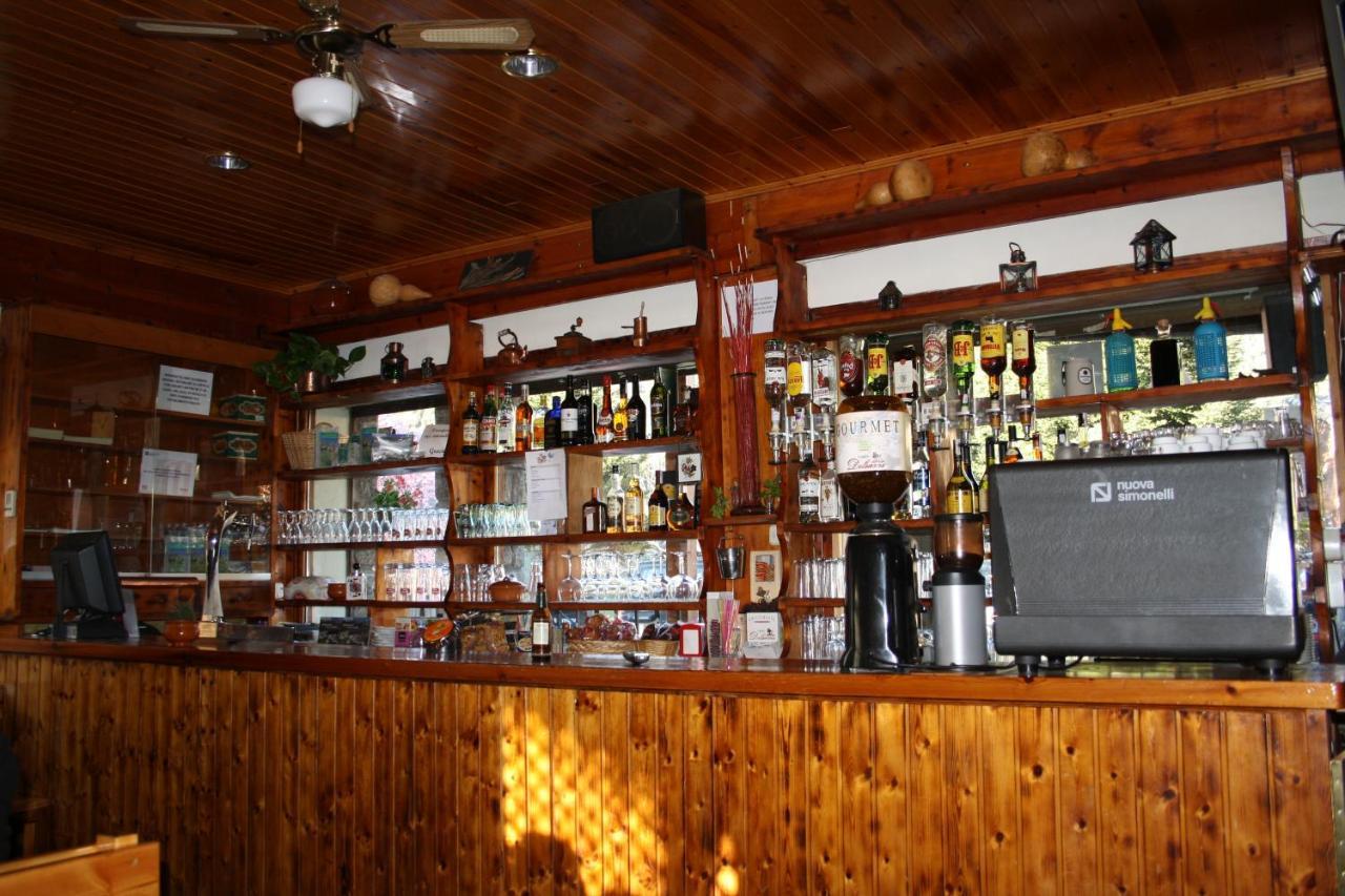 Hostal Pas De La Pera Aransa Bagian luar foto